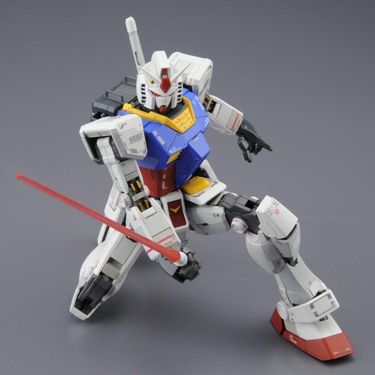 tim-hieu-ve-mo-hinh-gundam-dau-tien-tren-the-gioi-2