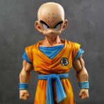 Mô Hình Dragon Ball Krillin cao cấp dáng đứng có kệ - Ảnh 2