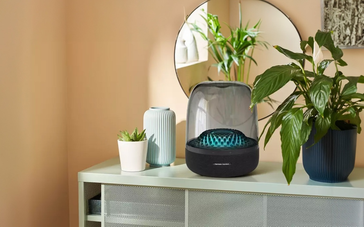 top-5-loa-bluetooth-co-den-led-decor-chung-voi-mo-hinh-anime-2