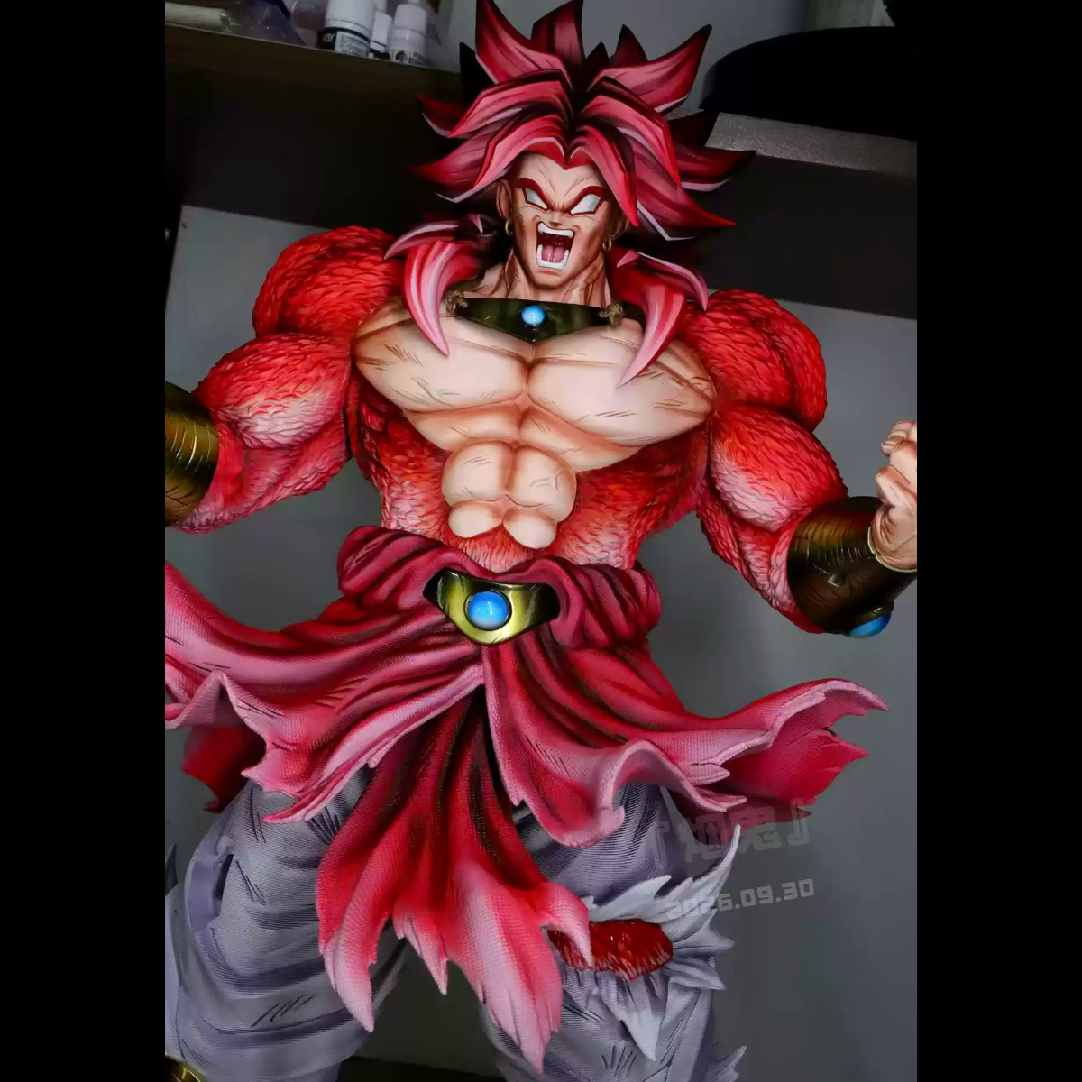 [Pre-order] Mô hình Dragon Ball Broly Super Saiyan 4 Smoker Studio